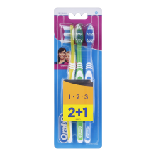 Oral B Toothbrush Classic Medium 3 pcs